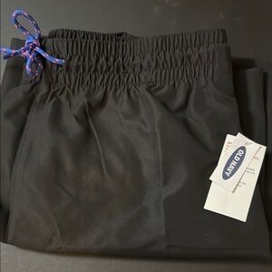 Old Navy men’s black swim trunks